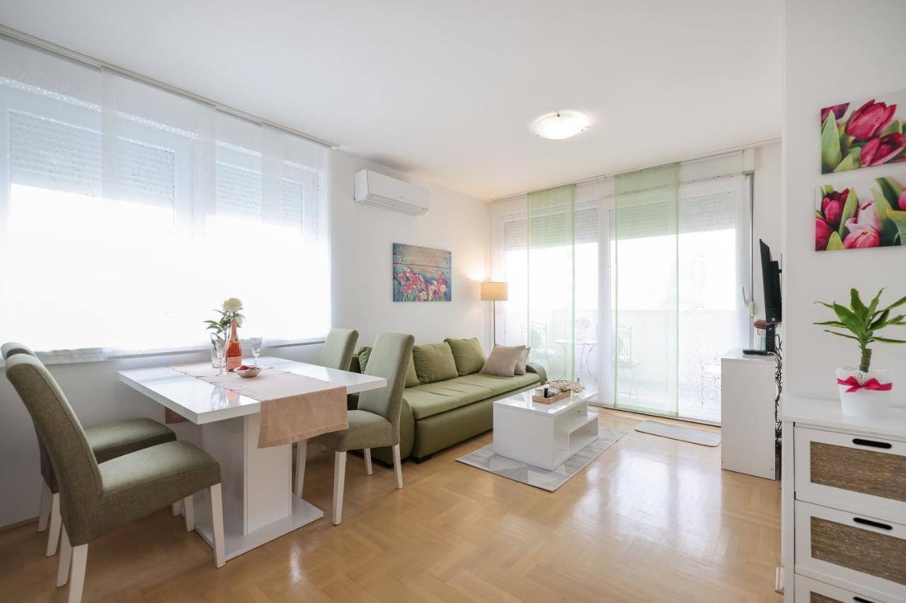 Cozy Niko Apartment - Private Parking And Balcony Zara Esterno foto