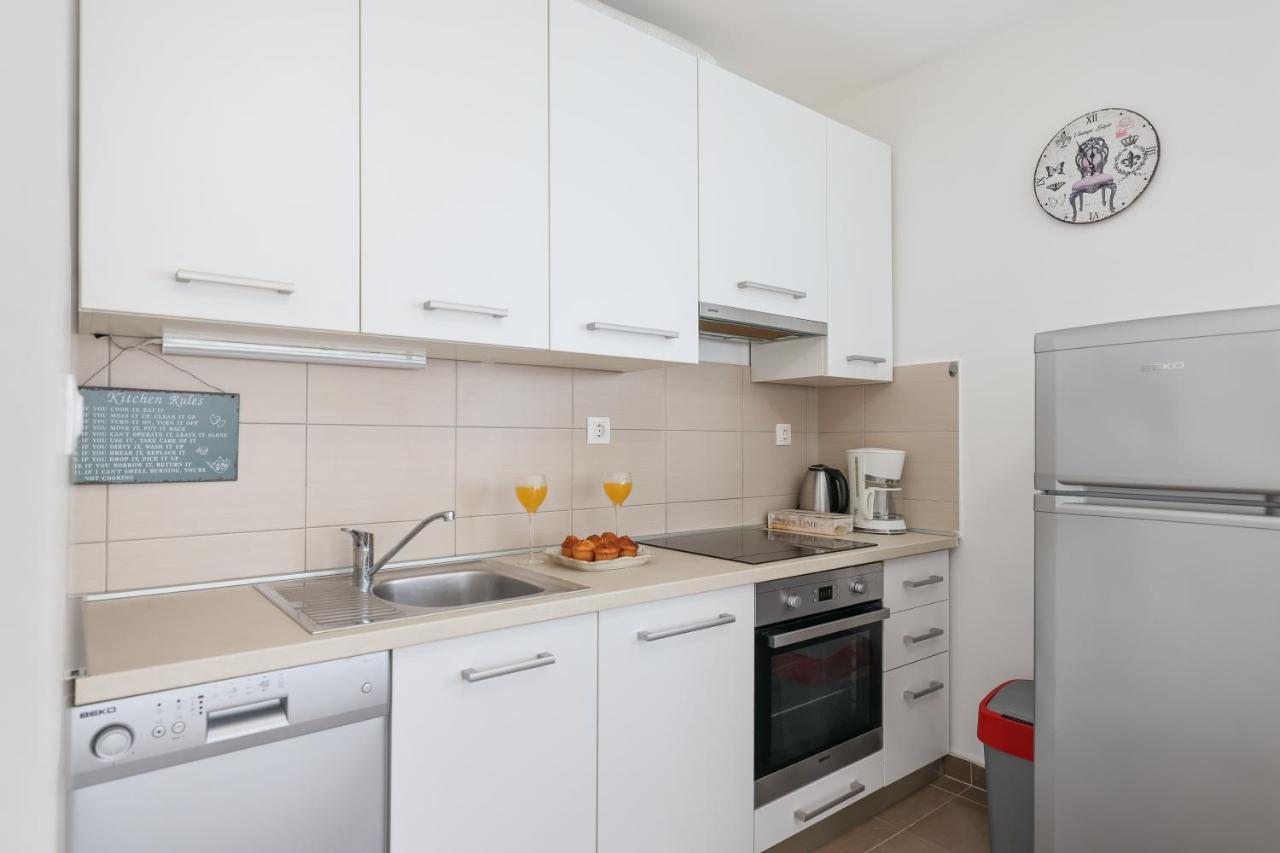 Cozy Niko Apartment - Private Parking And Balcony Zara Esterno foto