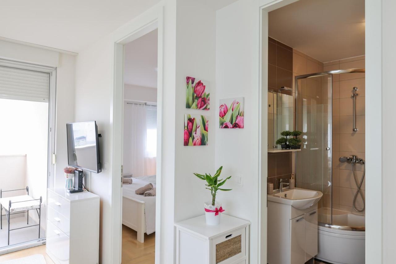 Cozy Niko Apartment - Private Parking And Balcony Zara Esterno foto
