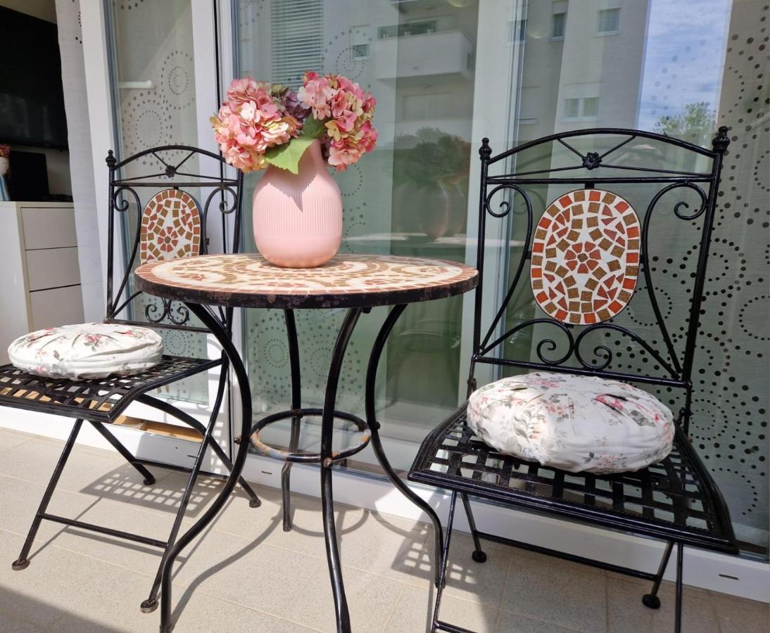 Cozy Niko Apartment - Private Parking And Balcony Zara Esterno foto