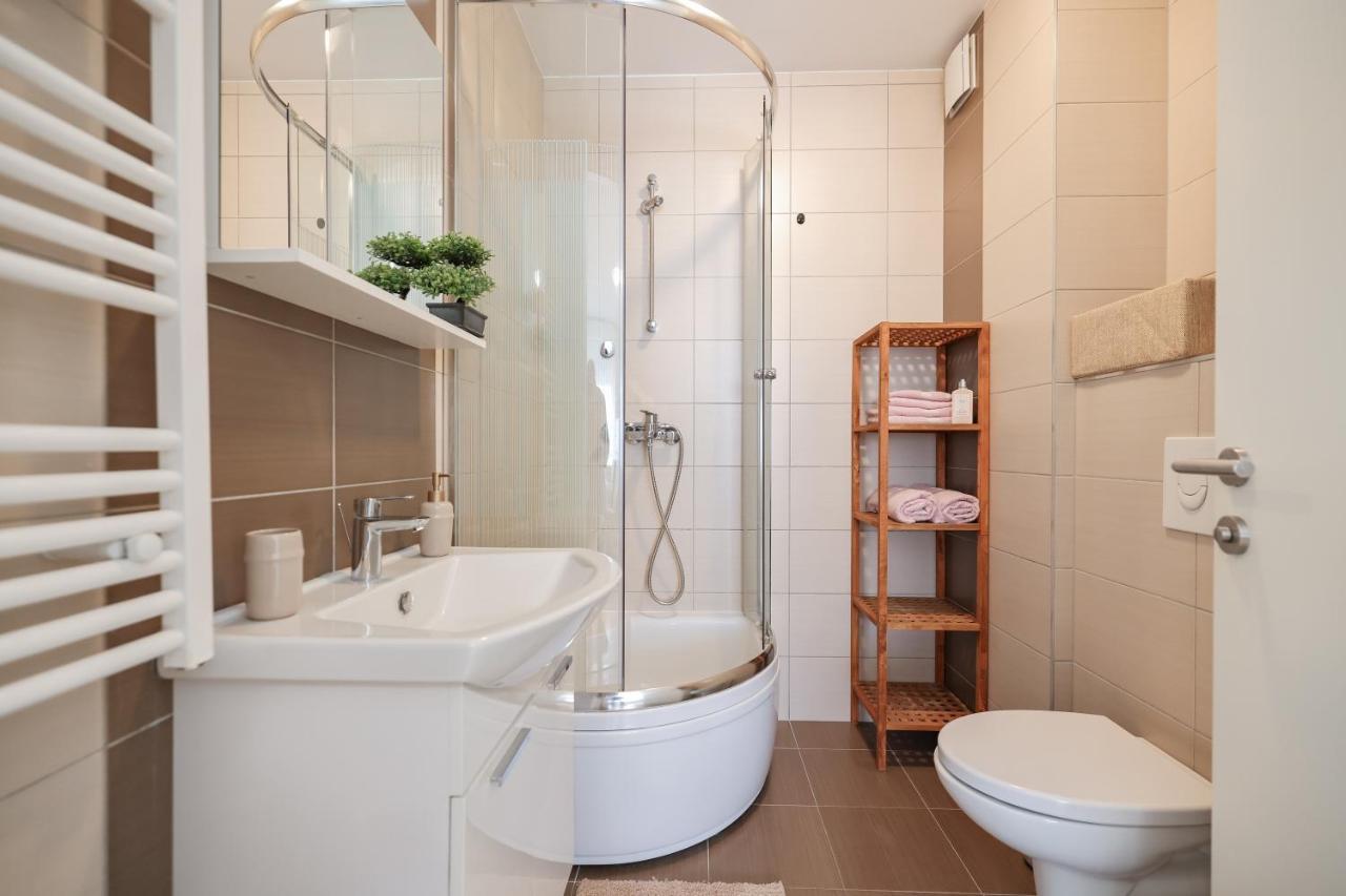 Cozy Niko Apartment - Private Parking And Balcony Zara Esterno foto